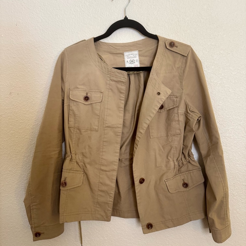 Tan Structured Blazer with Lapels and Fitted Cut